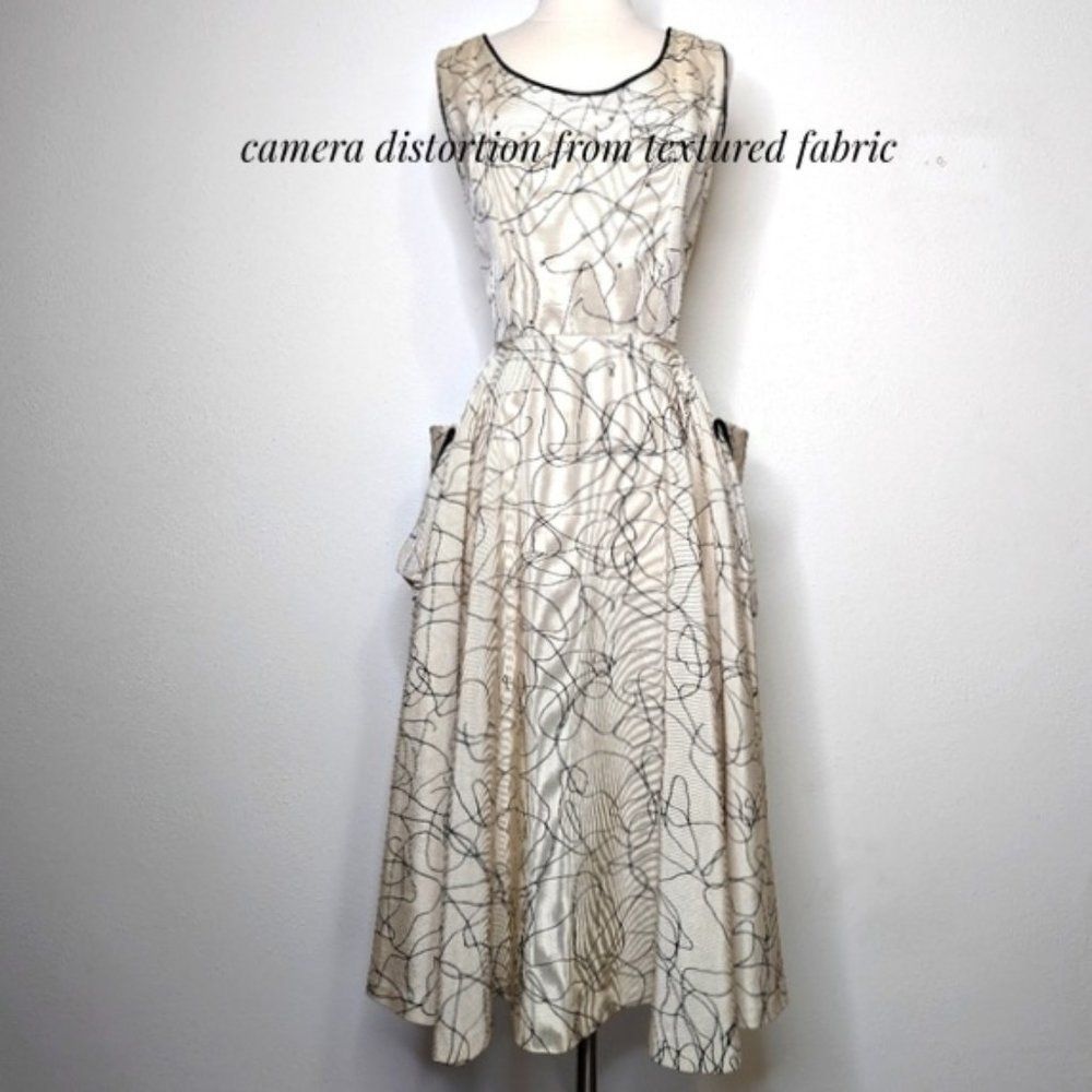 Vintage 50s Party Dress Circle Skirt Side Pockets Hand Sewn Midi - Picture 2 of 16
